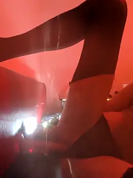 straightozgoesdwn online show from October 2025 02:13:01 PM