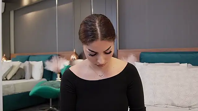 Snapshot of EmilyTrix chatting on September 2025 05:01:02 AM EmilyTrix online show from September 2025 05:01:02 AM