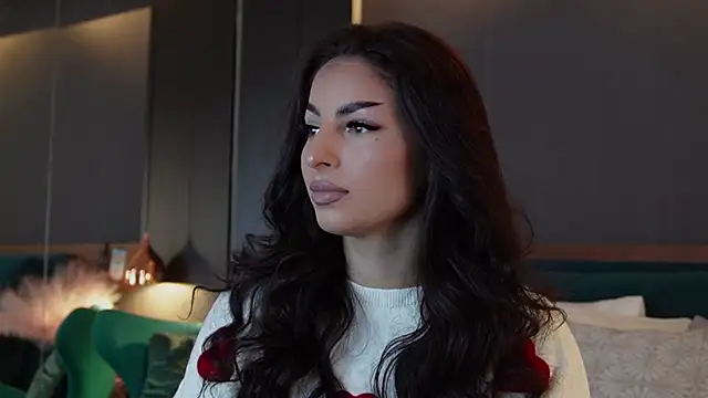 Snapshot of EmilyTrix chatting on November 2025 02:13:01 AM EmilyTrix online show from November 2025 02:13:01 AM