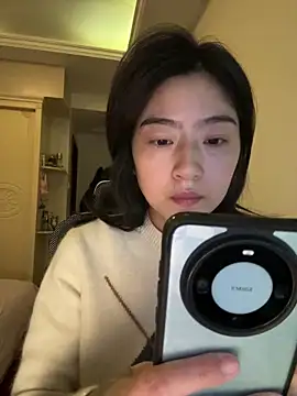 Olivia-l online show from December 2025 11:52:01 AM