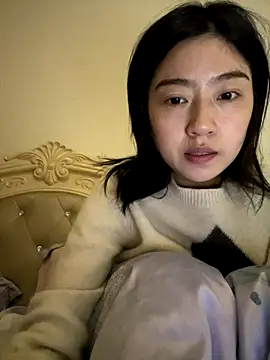 Olivia-l online show from December 2025 02:15:01 PM