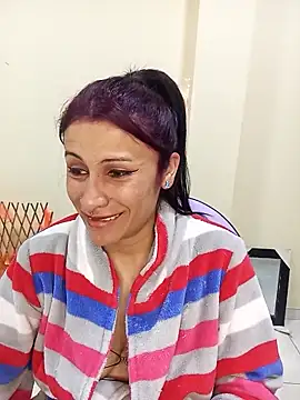 Snapshot of karinnahotdirty chatting on November 2025 08:20:01 PM karinnahotdirty online show from November 2025 08:20:01 PM