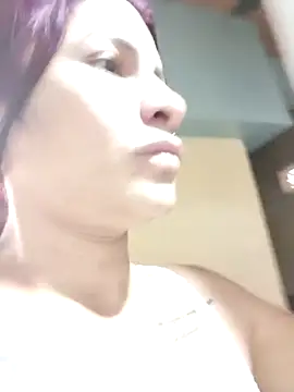 Snapshot of karinnahotdirty chatting on November 2025 07:13:01 PM karinnahotdirty online show from November 2025 07:13:01 PM