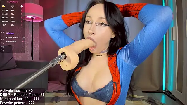 Juicy Vikki online show from June 2026 12:22:01 PM