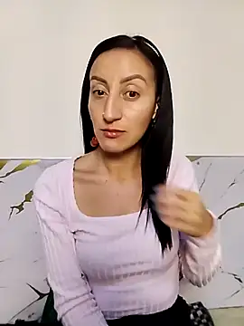 Oriana111 online show from May 2026 03:45:02 AM