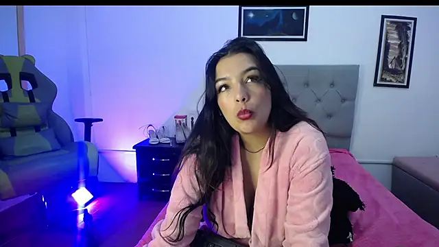 Snapshot of Esmeraldaa- chatting on September 2025 10:31:02 AM Esmeraldaa- online show from September 2025 10:31:02 AM