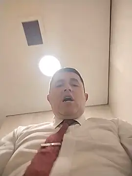 BigCristh79 online show from May 2026 01:56:01 AM
