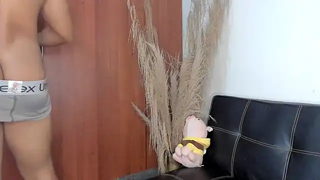 Evansdark1 online show from November 2025 11:03:01 PM