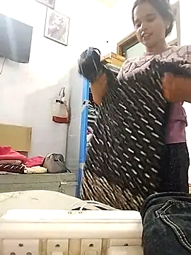 JHILMIL online show from September 2025 06:27:02 AM