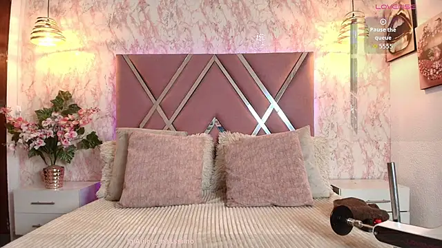 Snapshot of Aliice1_ chatting on November 2025 08:42:01 PM Aliice1 online show from November 2025 08:42:01 PM