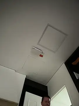 Snapshot of Manu0586 chatting on November 2025 11:32:02 AM Manu0586 online show from November 2025 11:32:02 AM