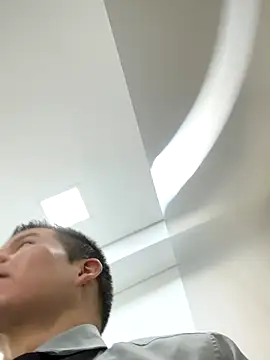 Snapshot of Manu0586 chatting on December 2025 11:23:02 PM Manu0586 online show from December 2025 11:23:02 PM