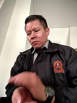 Snapshot of Manu0586 chatting on January 2026 01:27:01 PM Manu0586 online show from January 2026 01:27:01 PM