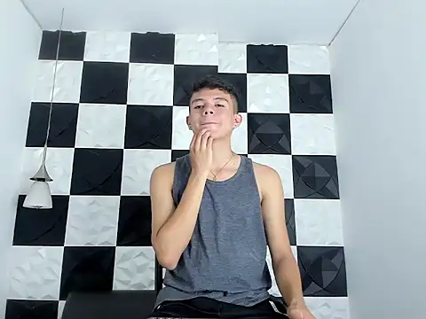 AndyFame1 online show from November 2025 07:01:02 PM