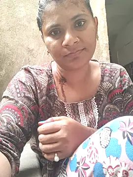 couple 71 online show from December 2025 06:33:02 AM