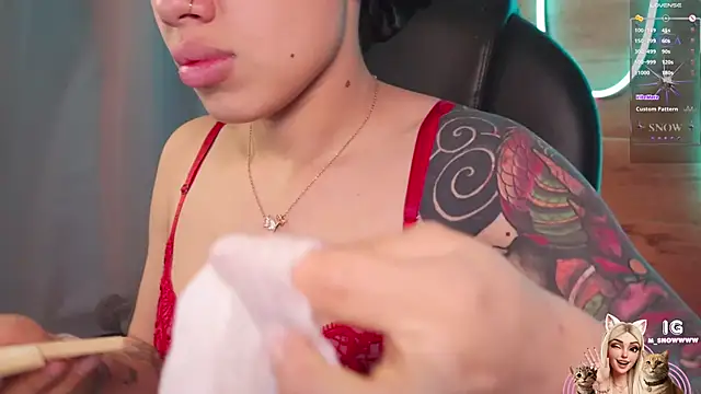 Snapshot of Miila_snow chatting on February 2026 11:43:02 AM Miila snow online show from February 2026 11:43:02 AM