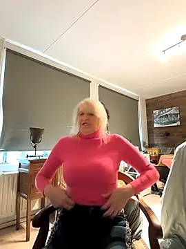 Snapshot of SexyKato001 chatting on October 2025 01:57:02 PM SexyKato001 online show from October 2025 01:57:02 PM