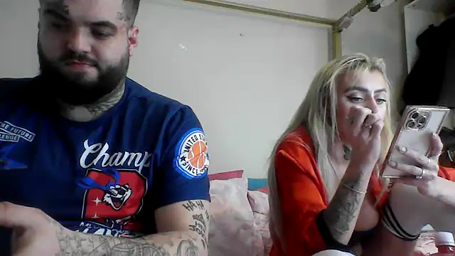 TheFoxyCouple69 online show from January 2026 02:49:02 AM