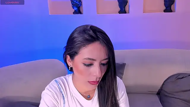 IsabellaMoreau online show from September 2025 07:58:02 PM