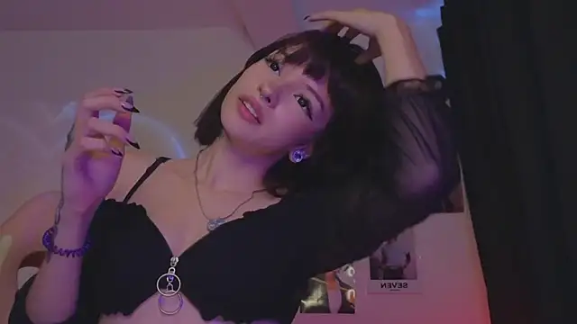 Moonlightt 21 online show from April 2026 10:26:01 PM