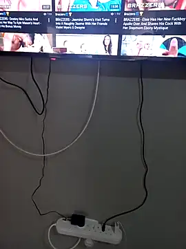 Snapshot of dickmancrazy chatting on April 2026 09:31:01 AM dickmancrazy online show from April 2026 09:31:01 AM