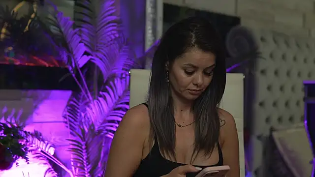 SeductiveMom online show from September 2025 03:17:02 AM