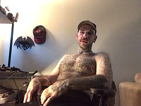 Snapshot of BlueCollarTattoos chatting on May 2026 06:38:01 PM BlueCollarTattoos online show from May 2026 06:38:01 PM