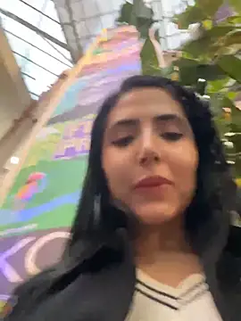 Snapshot of oh_nina chatting on October 2025 10:41:02 PM oh nina online show from October 2025 10:41:02 PM