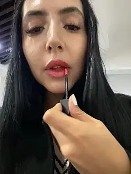 Snapshot of oh_nina chatting on October 2025 09:55:02 PM oh nina online show from October 2025 09:55:02 PM