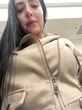 Snapshot of oh_nina chatting on October 2025 08:24:02 PM oh nina online show from October 2025 08:24:02 PM