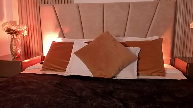 Victoria Beaumont online show from October 2025 11:55:02 AM