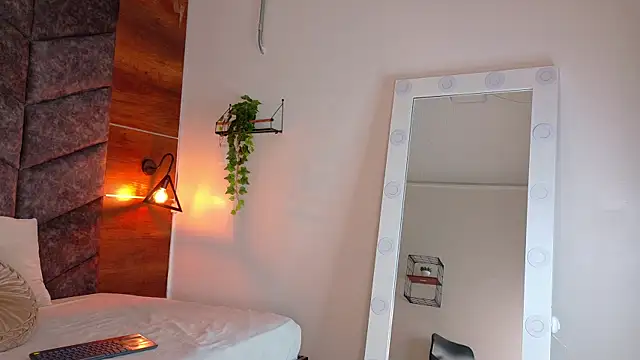 JenaCooper  online show from November 2025 01:59:02 AM