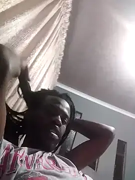 Snapshot of DicksonMcDICKEN chatting on October 2025 03:05:01 AM DicksonMcDICKEN online show from October 2025 03:05:01 AM