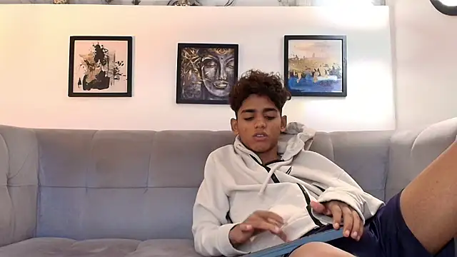 TWINKS FRIENDS online show from April 2026 01:25:02 PM