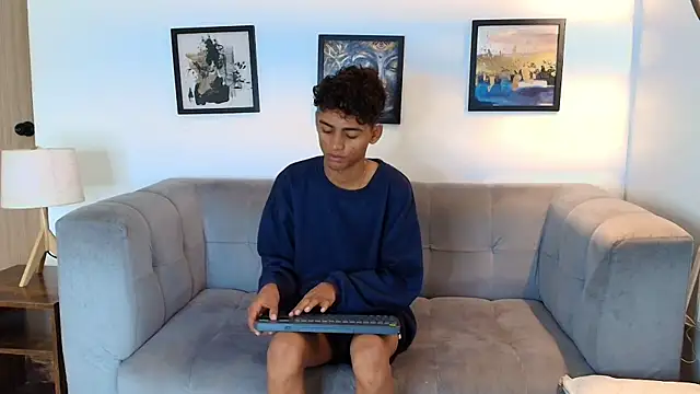 TWINKS FRIENDS online show from May 2026 01:27:02 PM
