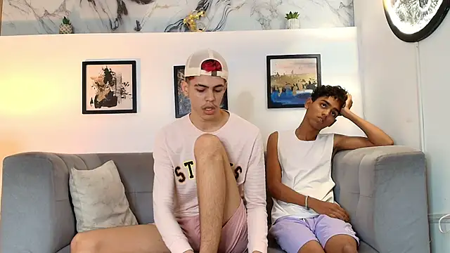 TWINKS FRIENDS online show from May 2026 01:28:01 PM