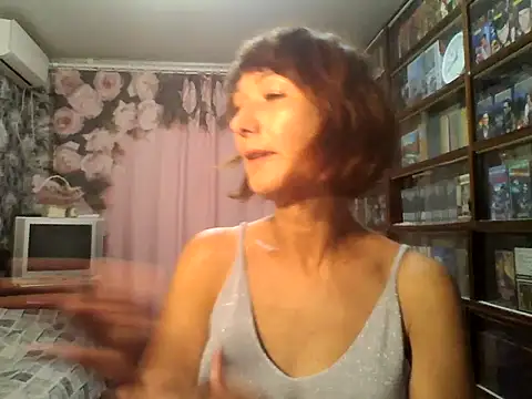 Snapshot of Pline1 chatting on September 2025 08:41:02 PM Pline1 online show from September 2025 08:41:02 PM