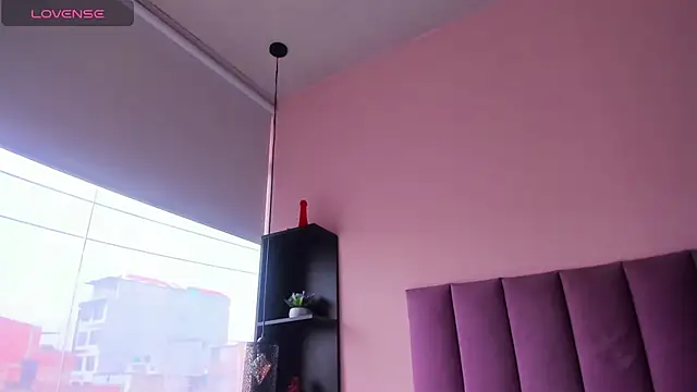 violet myerrs online show from February 2026 01:06:01 PM