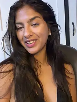 Snapshot of chicachocolate01 chatting on October 2025 06:37:01 PM chicachocolate01 online show from October 2025 06:37:01 PM
