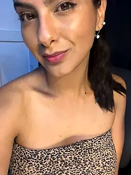 Snapshot of chicachocolate01 chatting on November 2025 01:37:01 AM chicachocolate01 online show from November 2025 01:37:01 AM