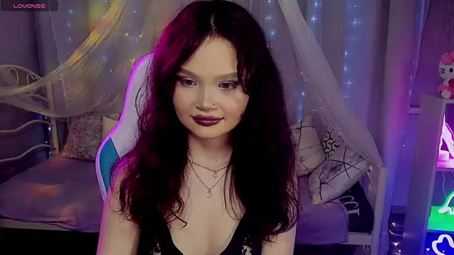 EmilyChaves online show from May 2026 11:49:01 AM