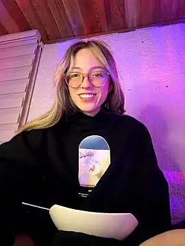 ReenKitty online show from March 2026 05:56:02 AM