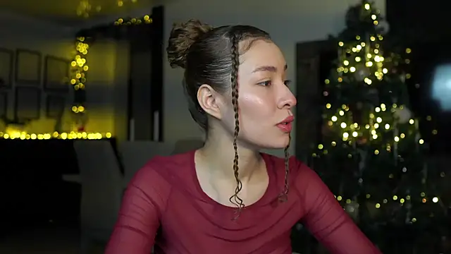 Snapshot of isabella-garcia- chatting on December 2025 03:35:01 AM isabella-garcia- online show from December 2025 03:35:01 AM