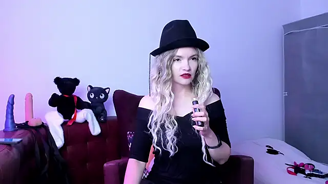 Katherine Twilight online show from September 2025 03:36:01 PM