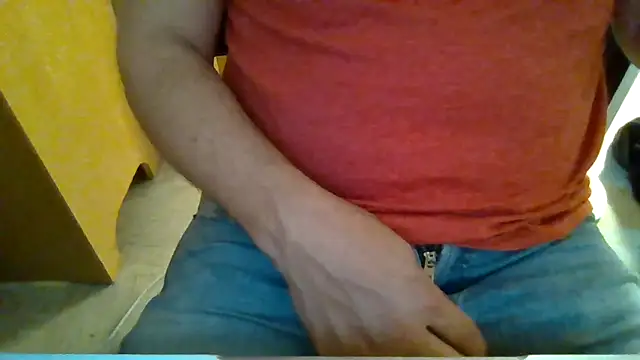 Snapshot of xTurnleftx chatting on June 2026 02:22:01 PM xTurnleftx online show from June 2026 02:22:01 PM