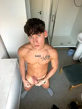 naughtyboy0124 online show from November 2025 03:01:02 PM