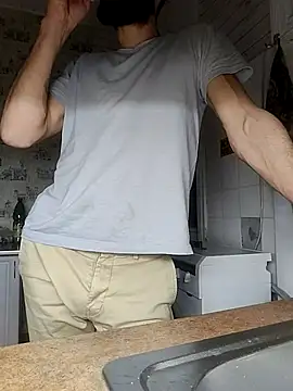 Snapshot of maikll989 chatting on December 2025 10:47:02 PM maikll989 online show from December 2025 10:47:02 PM