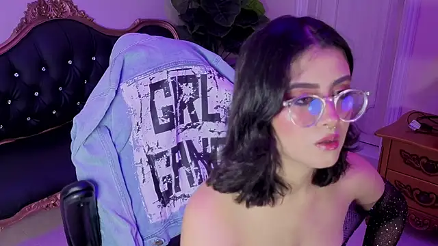 LiLLiAnderson online show from November 2025 11:54:02 AM