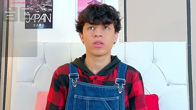 Axel  Evans online show from November 2025 12:33:01 PM