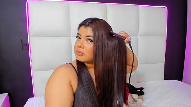 Gigi duran online show from July 2026 05:25:02 AM